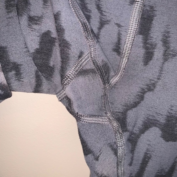 Lululemon InStill High-Rise Tight 25" ThreeD Camo Jacquard Asphalt Grey Black 4 - Picture 5 of 11